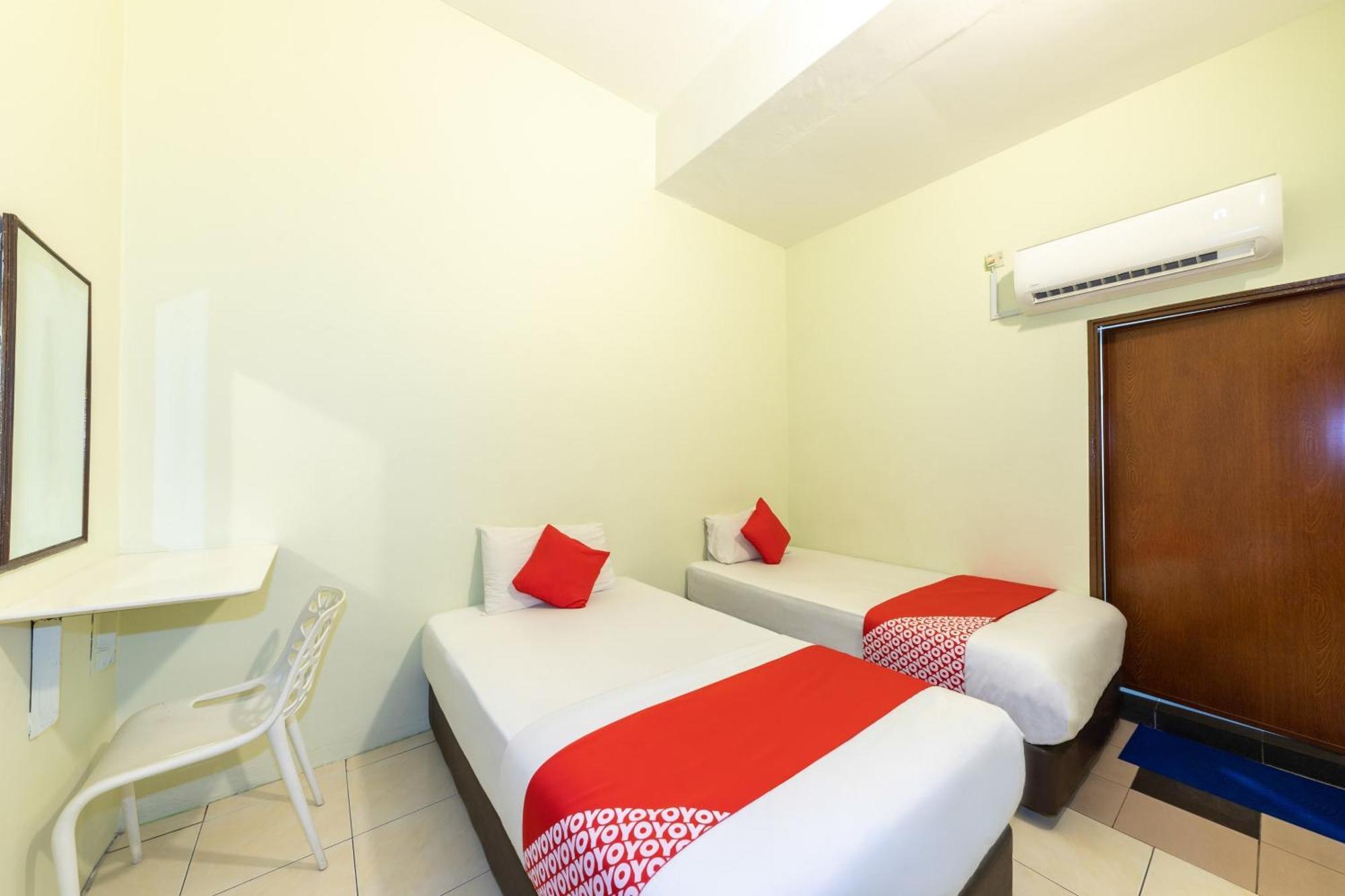 Super Oyo 432 My 7Days Inn جوهر بهرو المظهر الخارجي الصورة